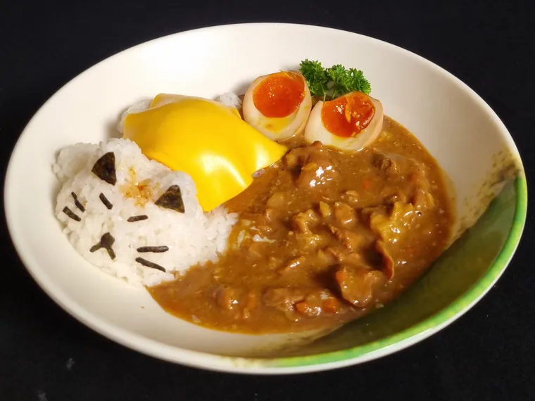 Cơm Kare bò Mèo lười tắm nắng của Umidon